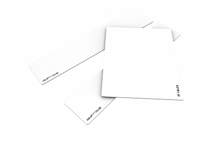 Sélection de différents formats de plaques d’imagerie blanches présentée sur fond blanc.